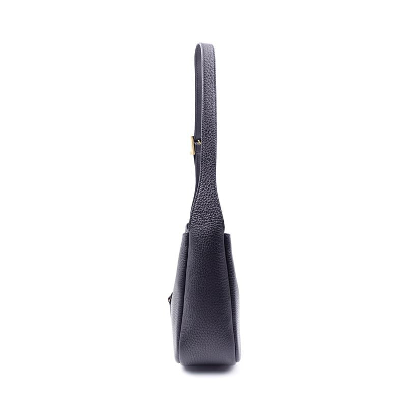 Pre-owned Saint Laurent LE 5 A 7 Black Calfskin Bucket