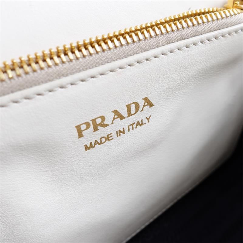 Pre-owned Prada White Diagramme Calfskin Shoulder Bag