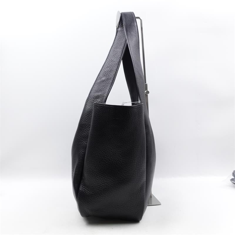 Pre owned Saint Laurent Bea Black Calfskin Tote Bag