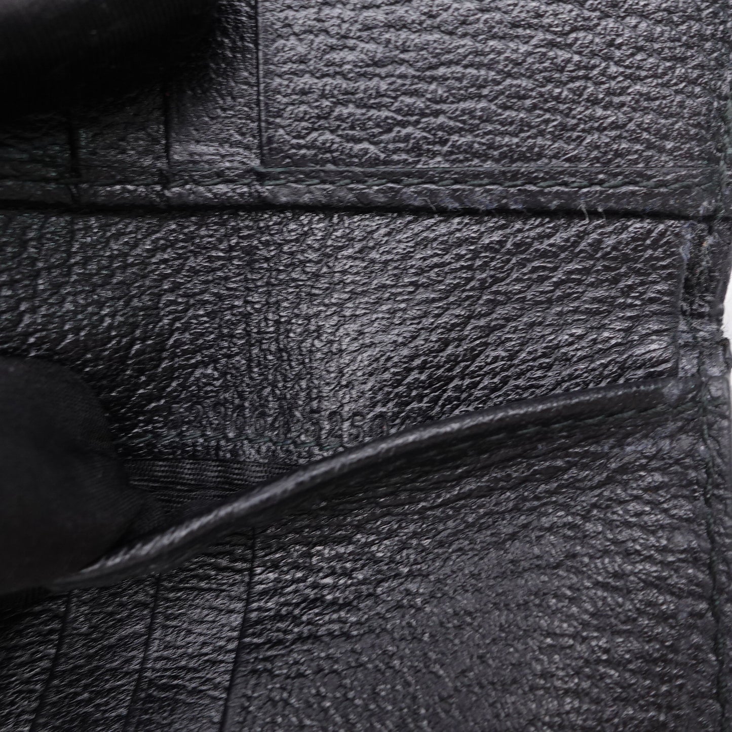 Pre-owned Gucci Bee Black Calfskin Bifold Wallet