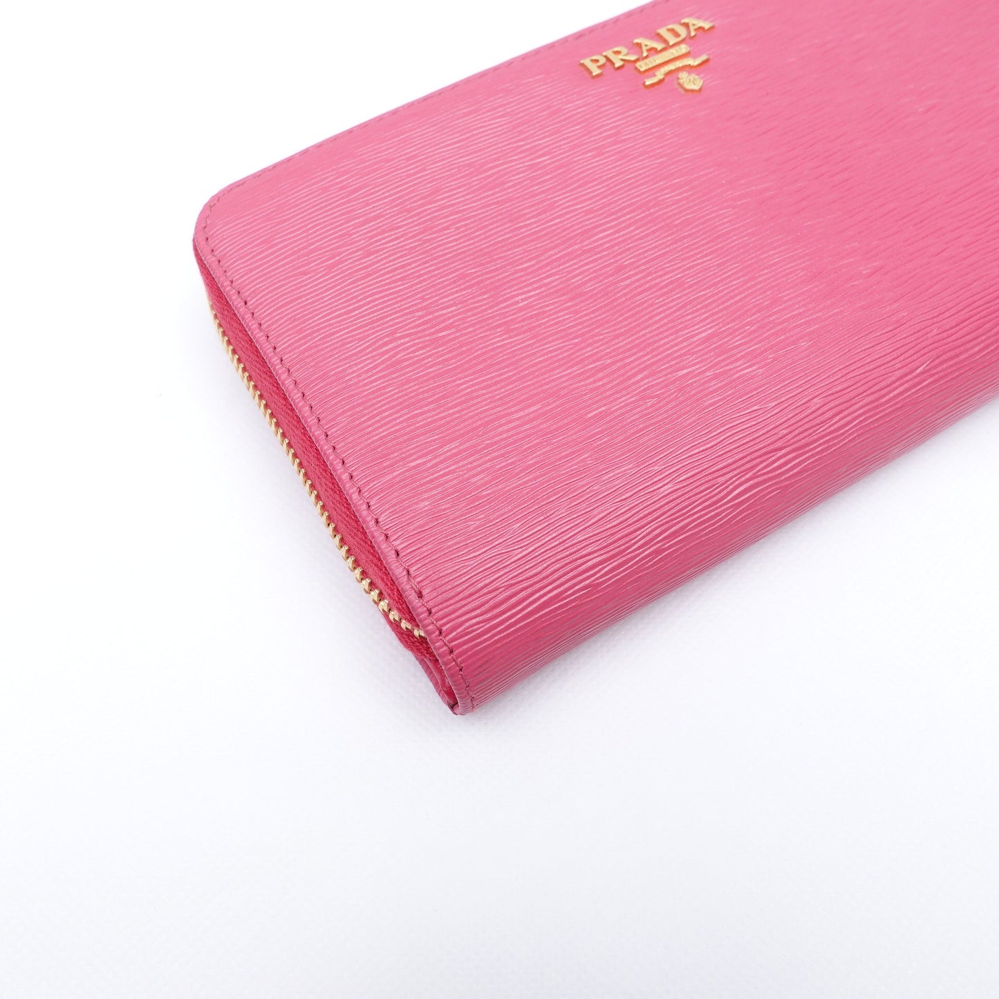 Pre-owned Prada Saffiano Pink Calfskin Long Zippy Wallet