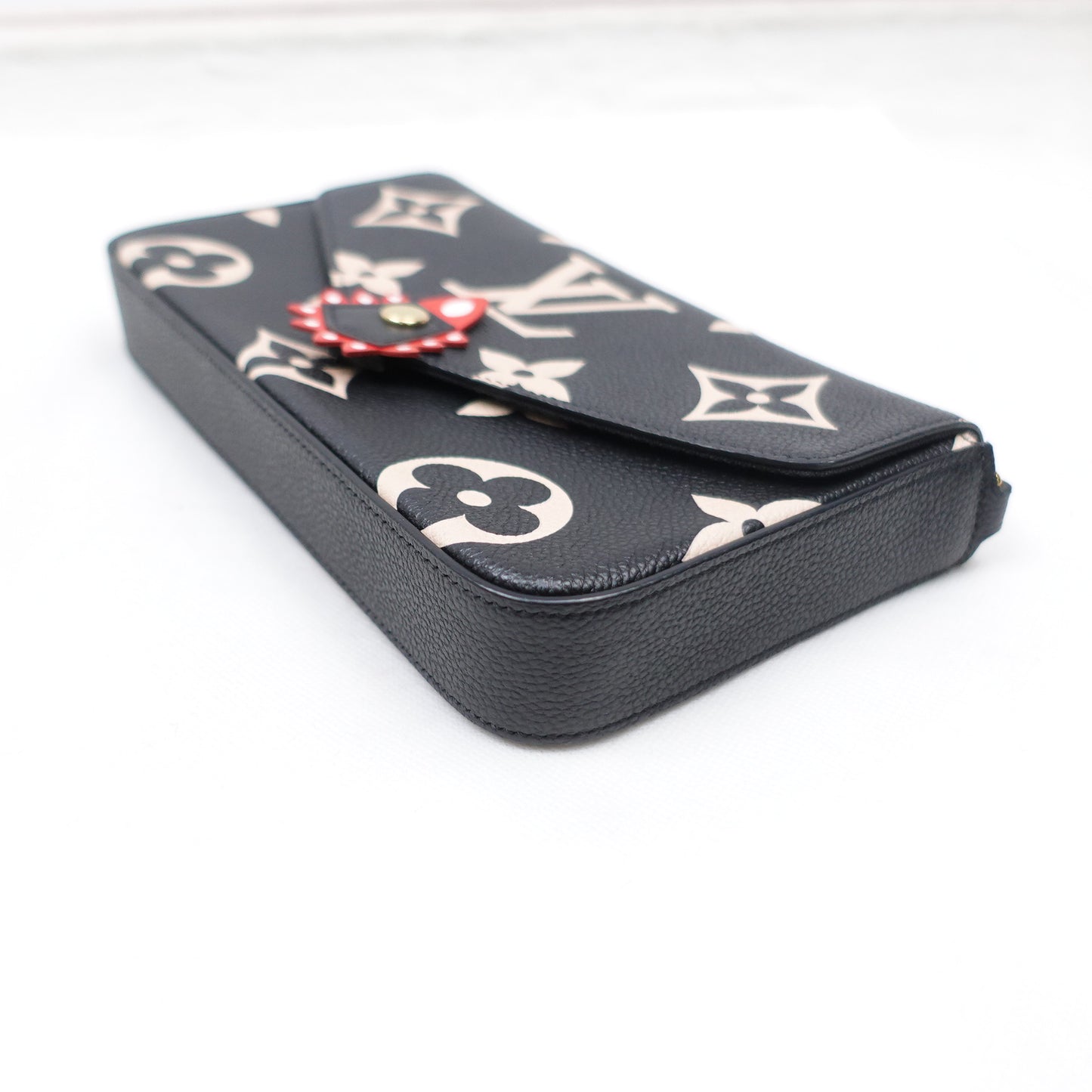 Pre-Owned Louis Vuitton Pochette Felicie Black Calfskin Shoulder Bag