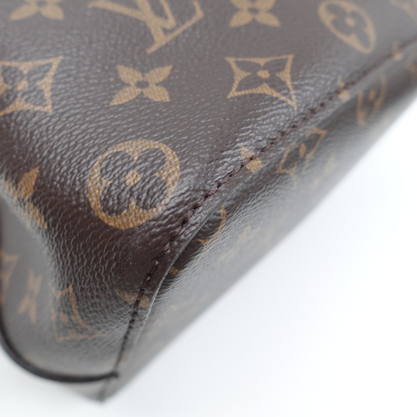 Pre-owned LOUIS VUITTON NeoNoe MM Monogram Coated Canvas Shoulder Bags