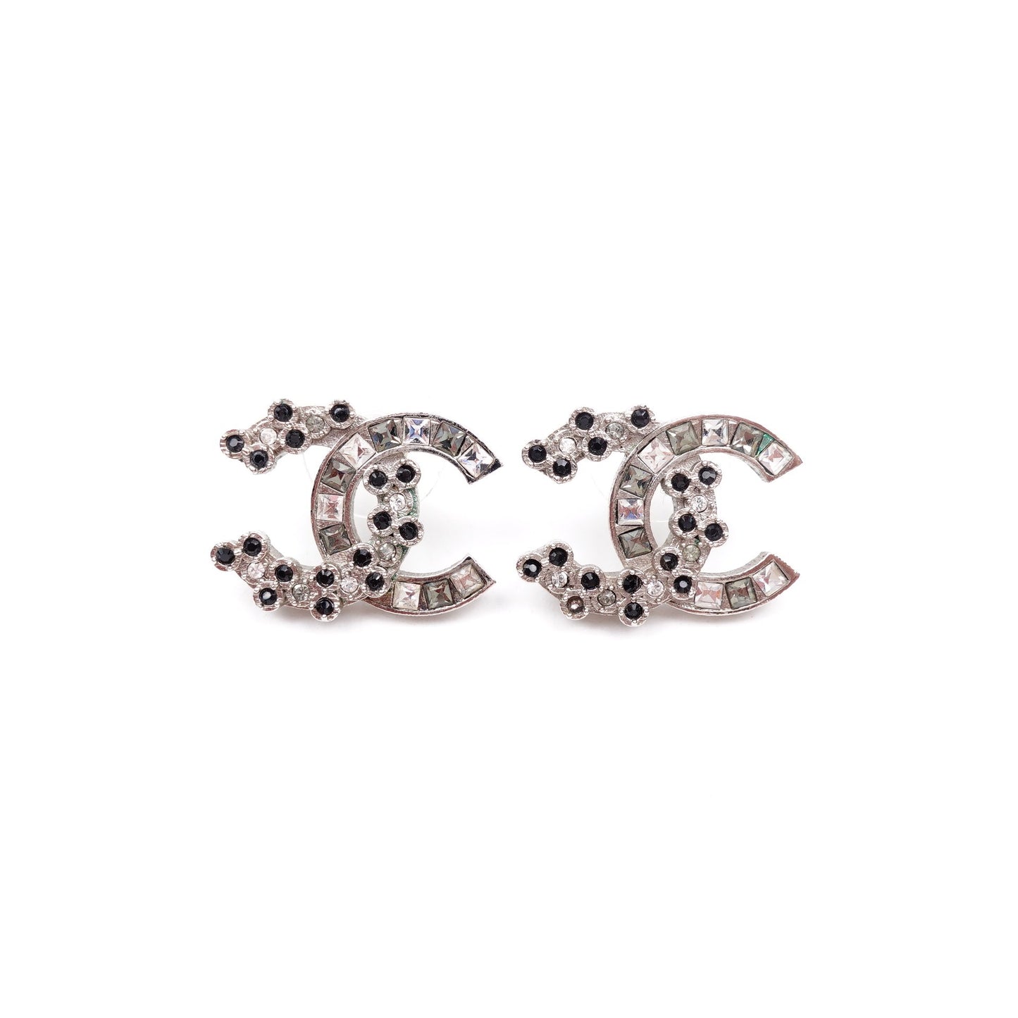 Pre-owned Chanel Silver Metal Earrings