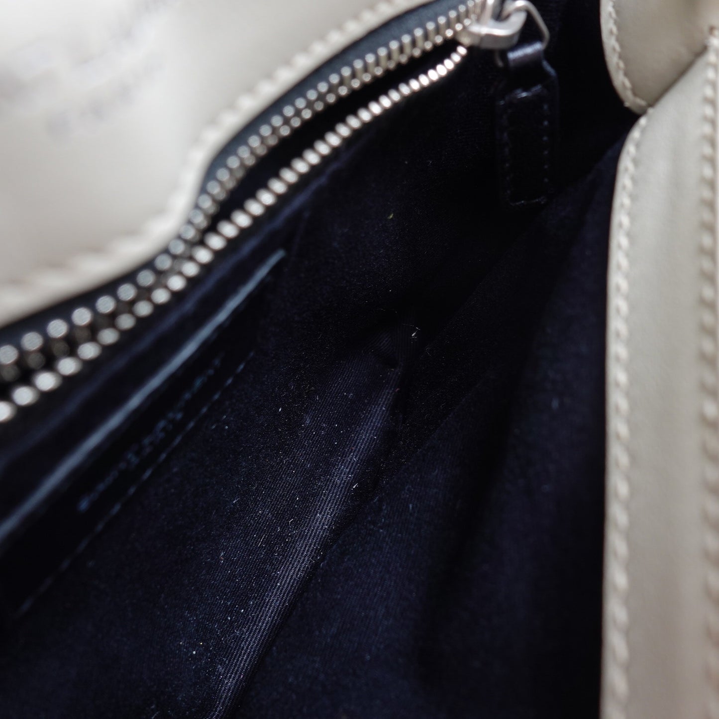 Pre-owned Saint Laurent Loulou Beige Calfskin Shoulder Bag