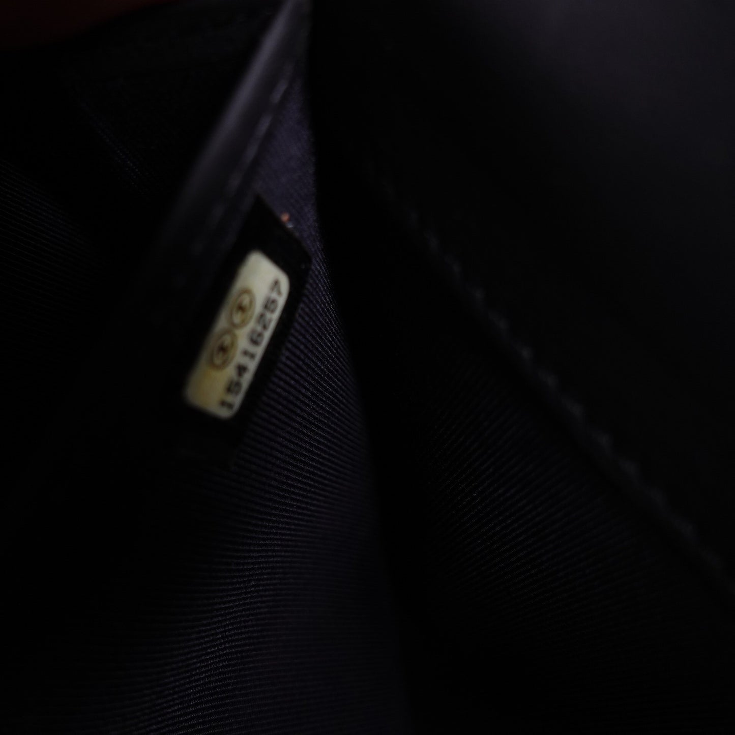 Pre-owned Chanel Black Calfskin Long Wallet