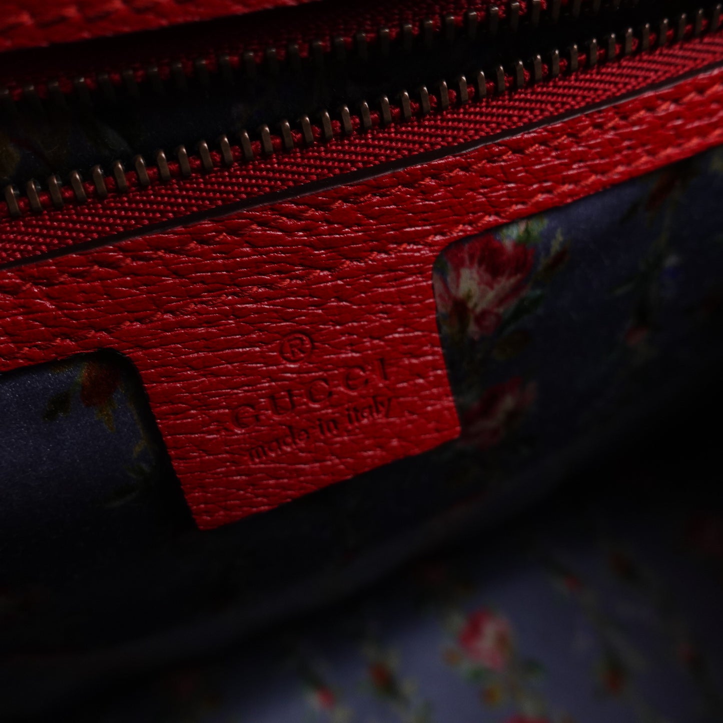 Pre-owned Gucci Falena Red Calfskin Shoulder Bag