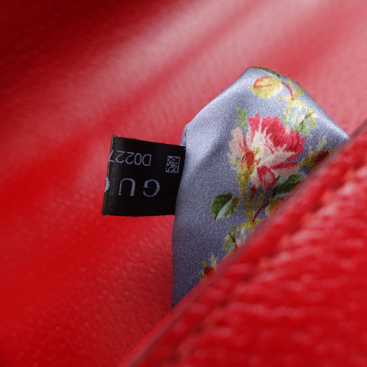 Pre-owned Gucci Falena Red Calfskin Shoulder Bag