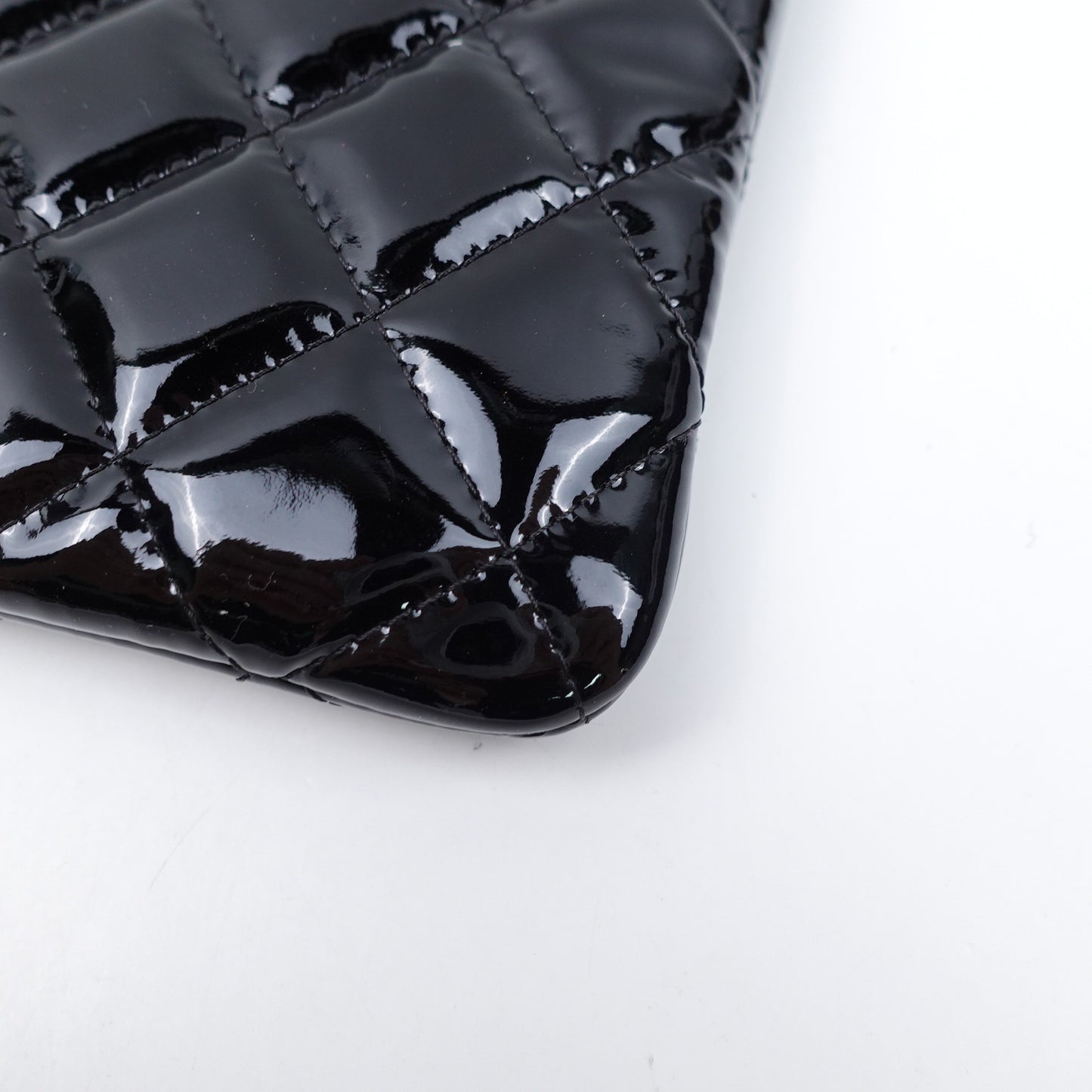 Pre-owned Chanel Black Patent Leather Clutch T10274513