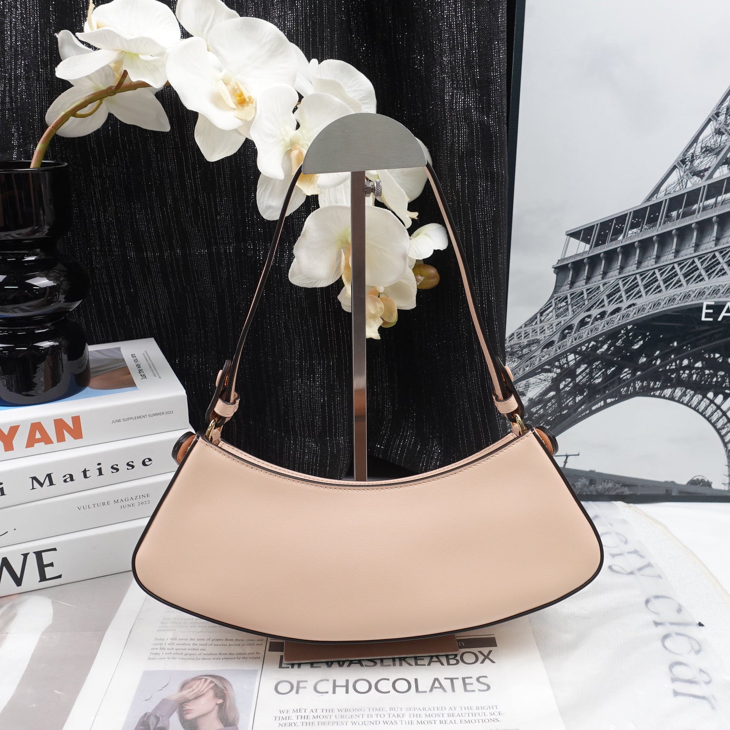 Pre-owned Fendi O Lock Salmon Calfskin Shoulder Bag