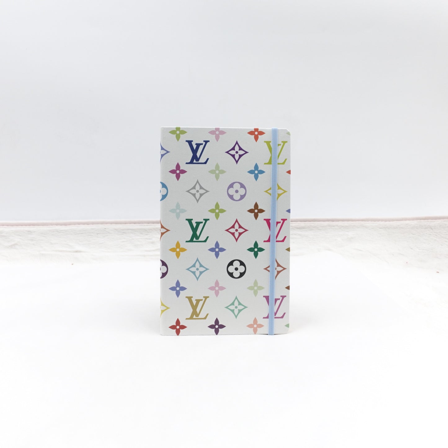 Pre-owned Louis Vuitton White Multicolor Notebook