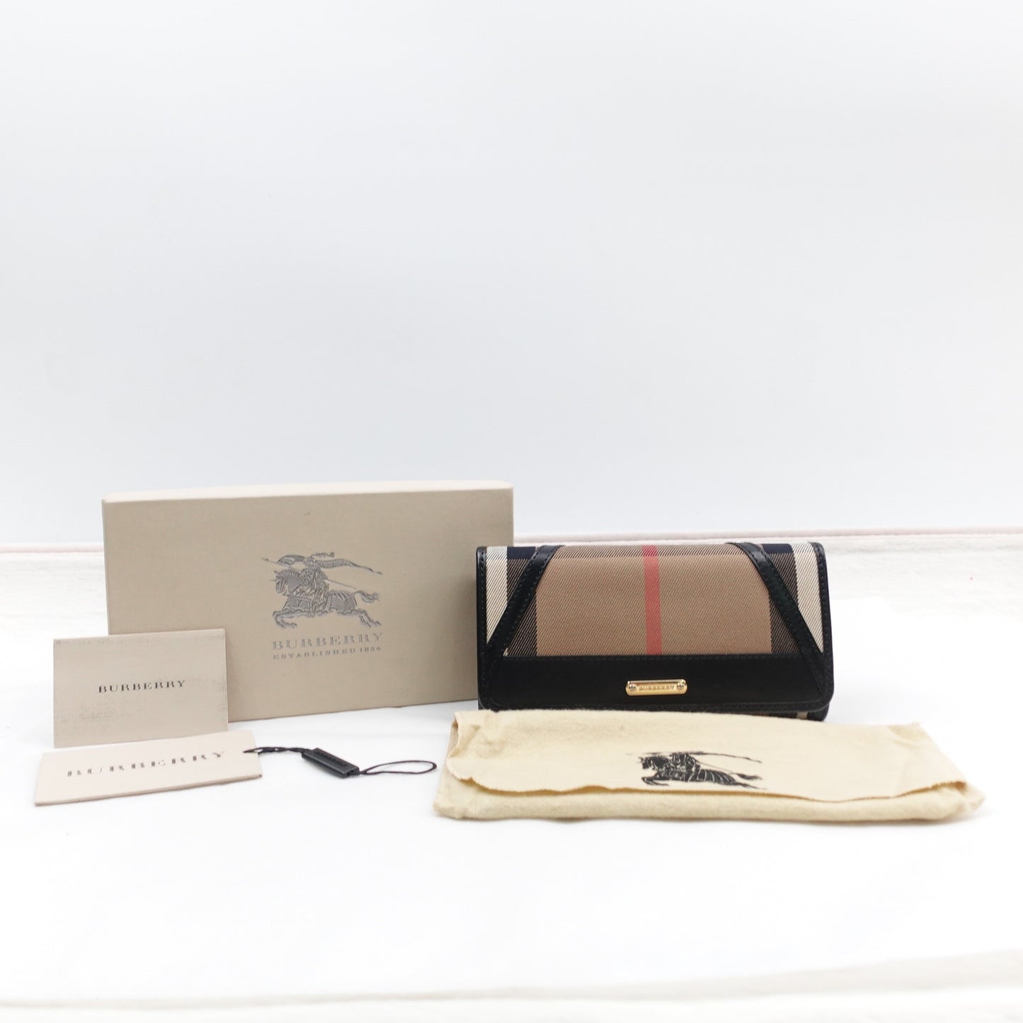 Pre-owned Burberry Black Canvas Long Wallet