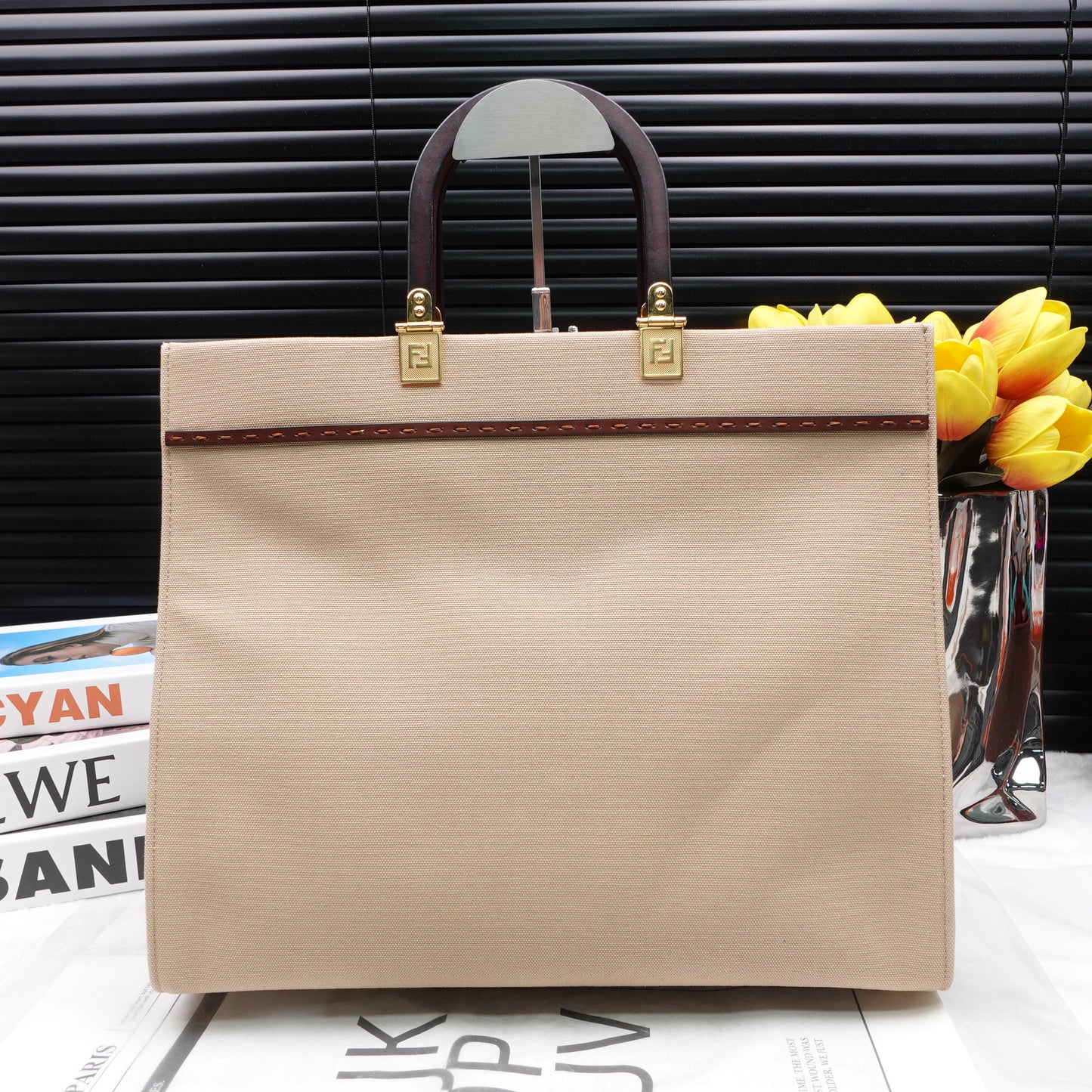 Pre-owned Fendi Sunshine Beige Canvas Shoulder Bag