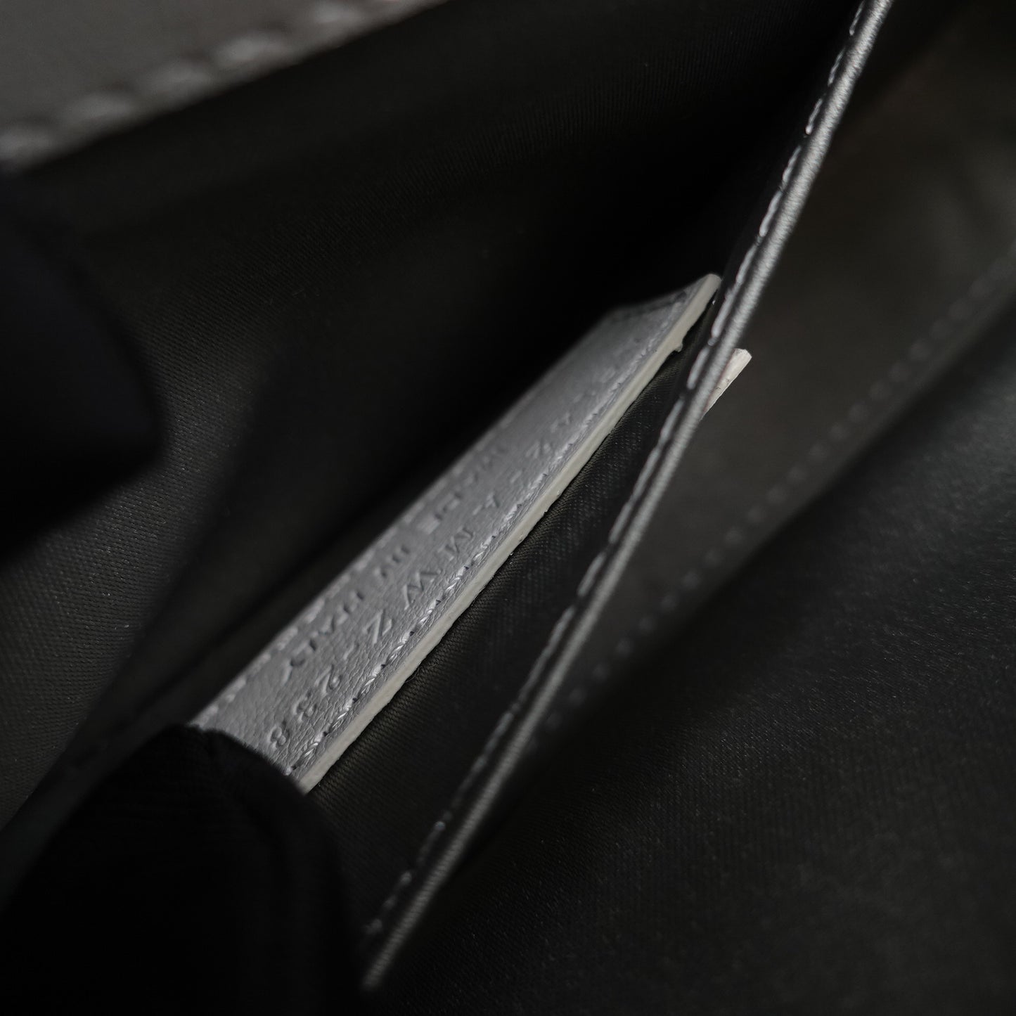 Pre-owned Fendi Baguette Mini White Calfskin Shoulder Bag