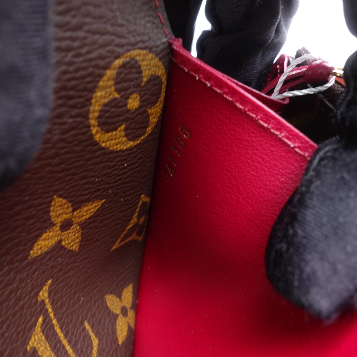 Pre-owned Louis Vuitton Emilie Monogram Coated Canvas Long Wallet