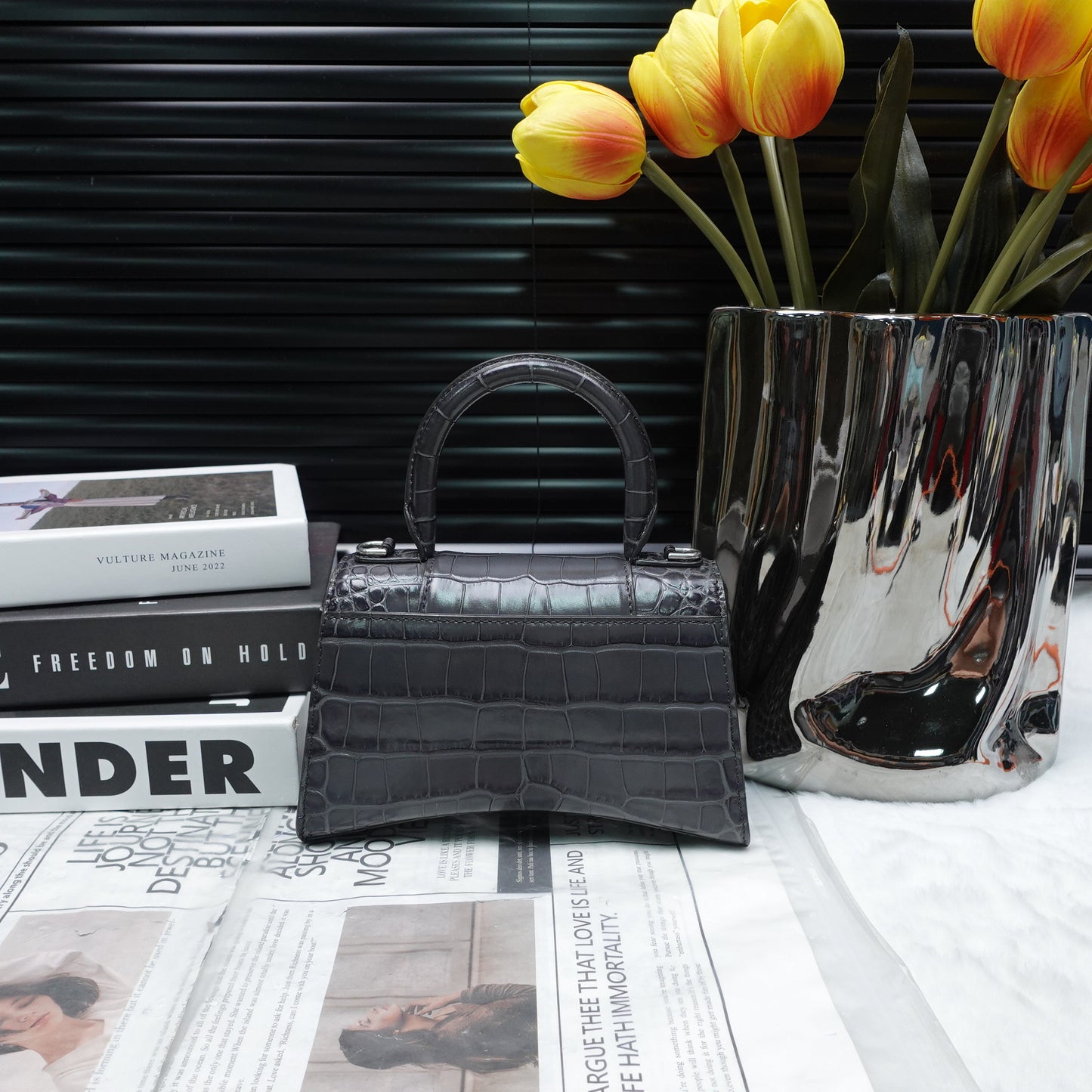 Pre-owned Balenciaga Hourglass Grey Calfskin Cross Body Bag