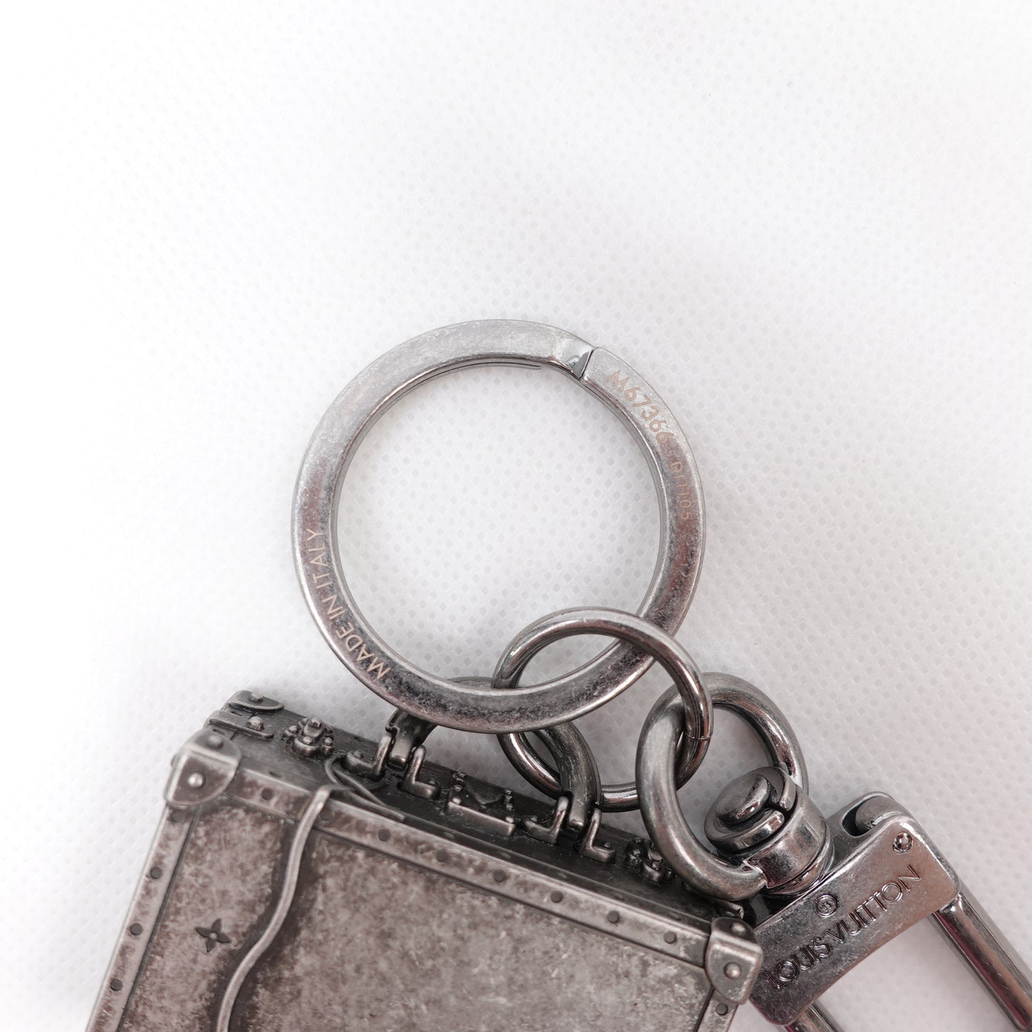 Pre-owned Louis Vuitton Trunk Aged Silver Bag Charm
