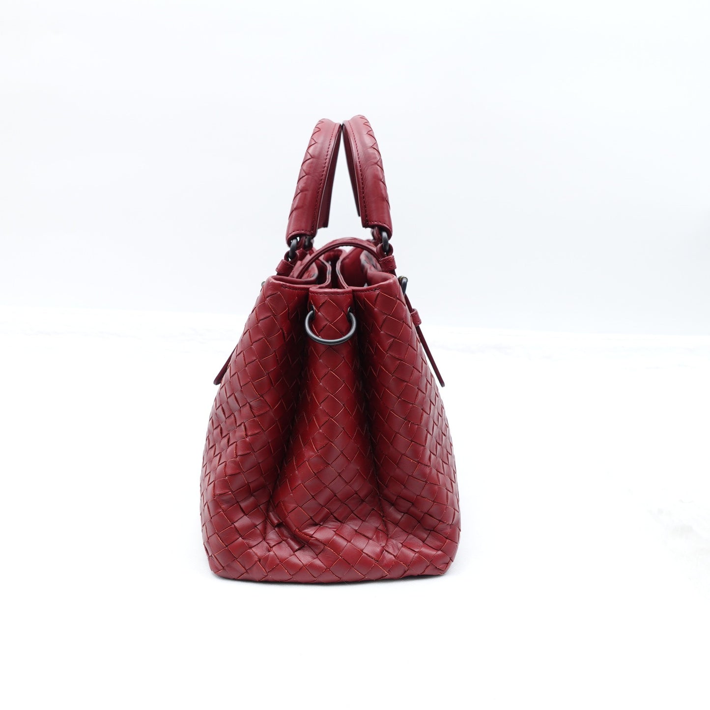 Pre-owned Bottega Veneta Roma Red Calfskin Shoulder Bag