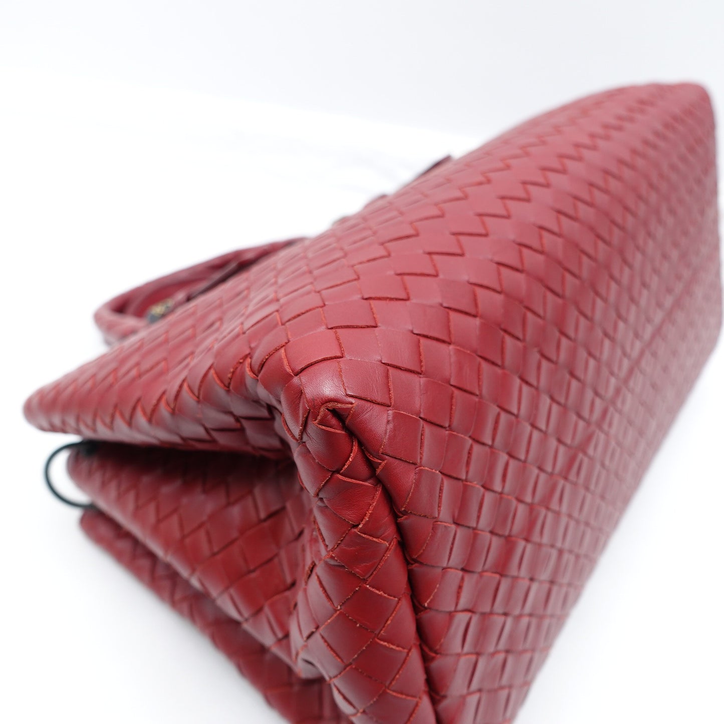 Pre-owned Bottega Veneta Roma Red Calfskin Shoulder Bag