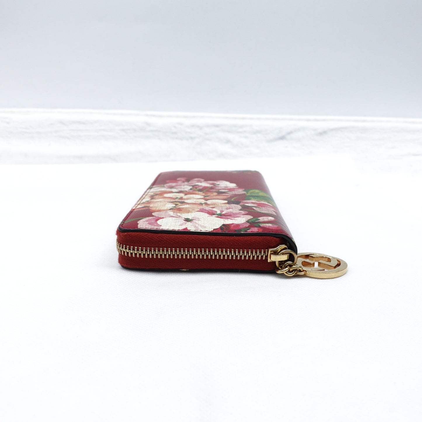 Pre-owned Gucci Flower Red Calfskin Long Wallet