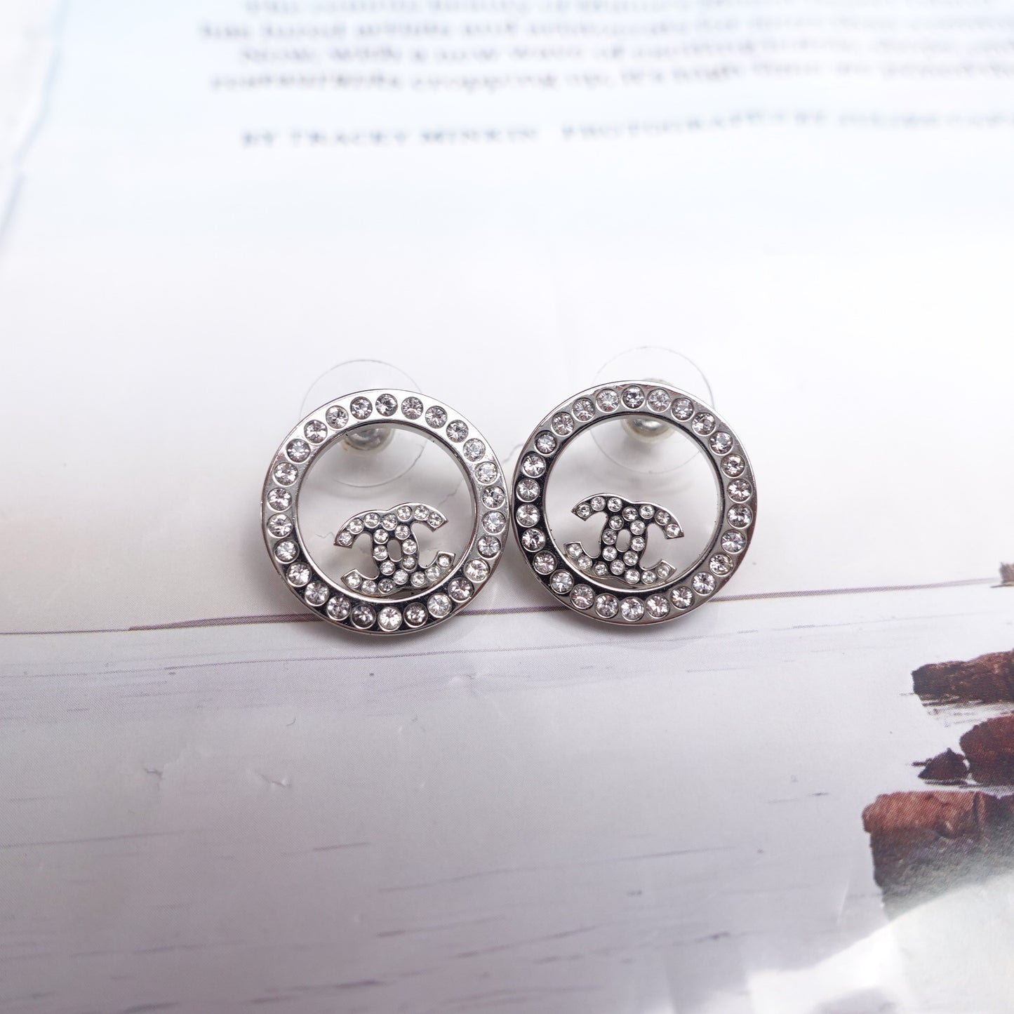 Pre-Owned Chanel Silver Metal Earring