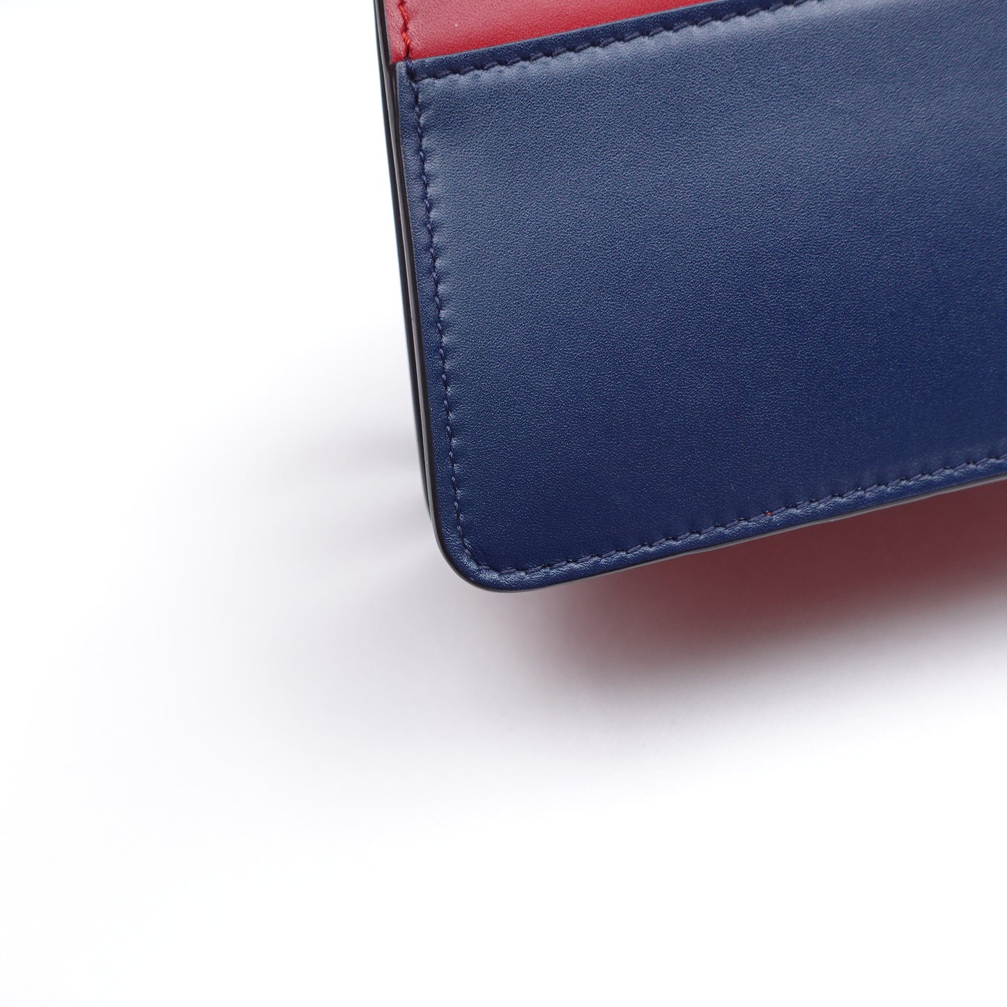 Pre-owned Gucci Queen Margaret Red & Blue Calfskin Shoulder Bag