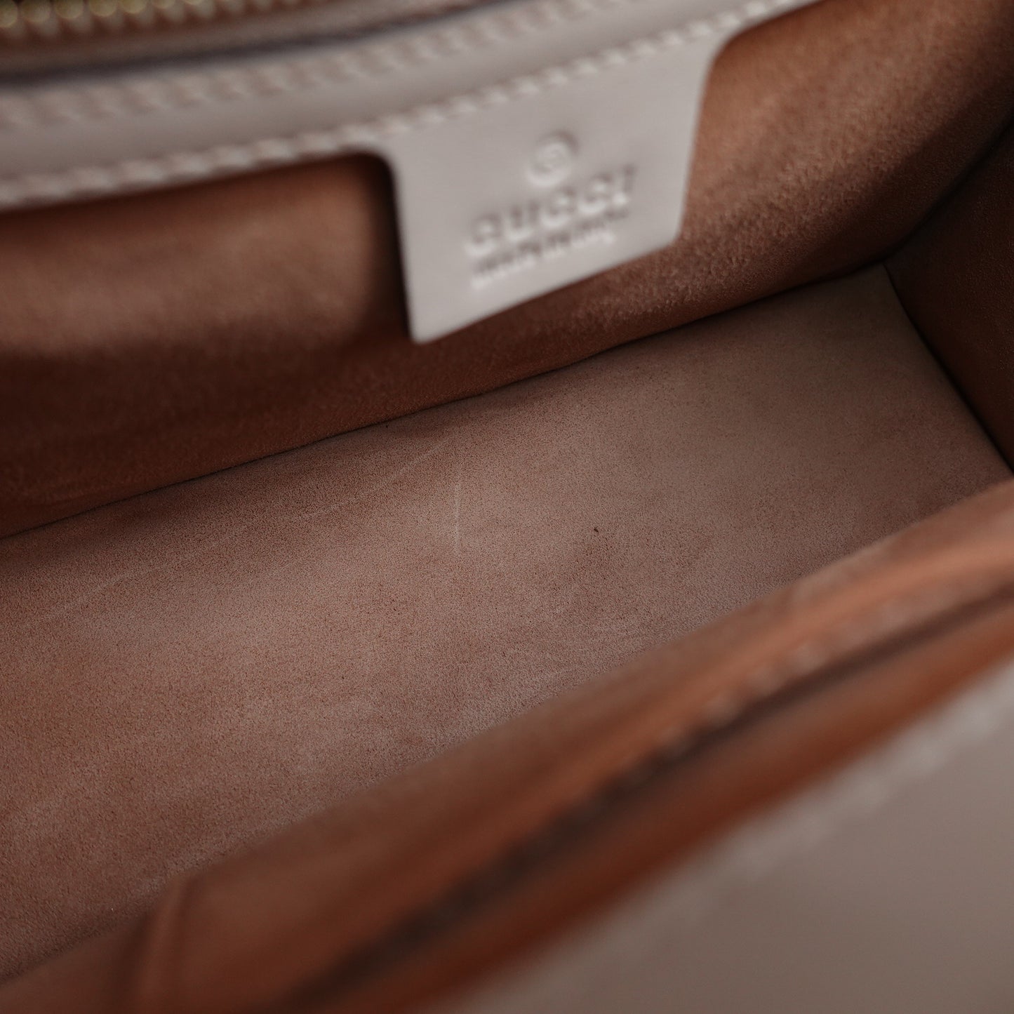 Pre-owned Gucci Sylvie Cream Calfskin Shoulder Bag