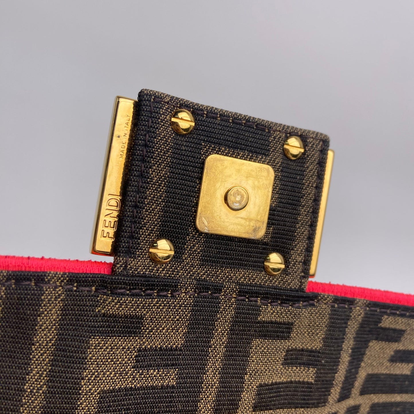Pre-owned FENDI Canvas Shoulder Bags Baguette Mini FF Brown Shoulder Bag