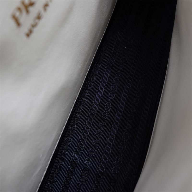 Pre-owned Prada White Diagramme Calfskin Shoulder Bag