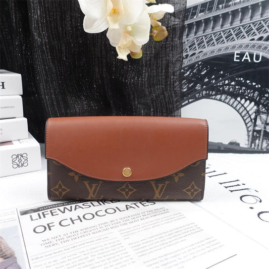 Pre-Owned Louis Vuitton Emilie Monogram Wallet