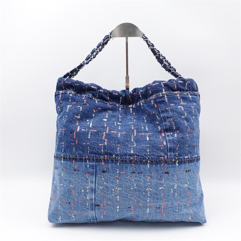 Pre-owned Chanel Blue 22 Denim Tote Bag