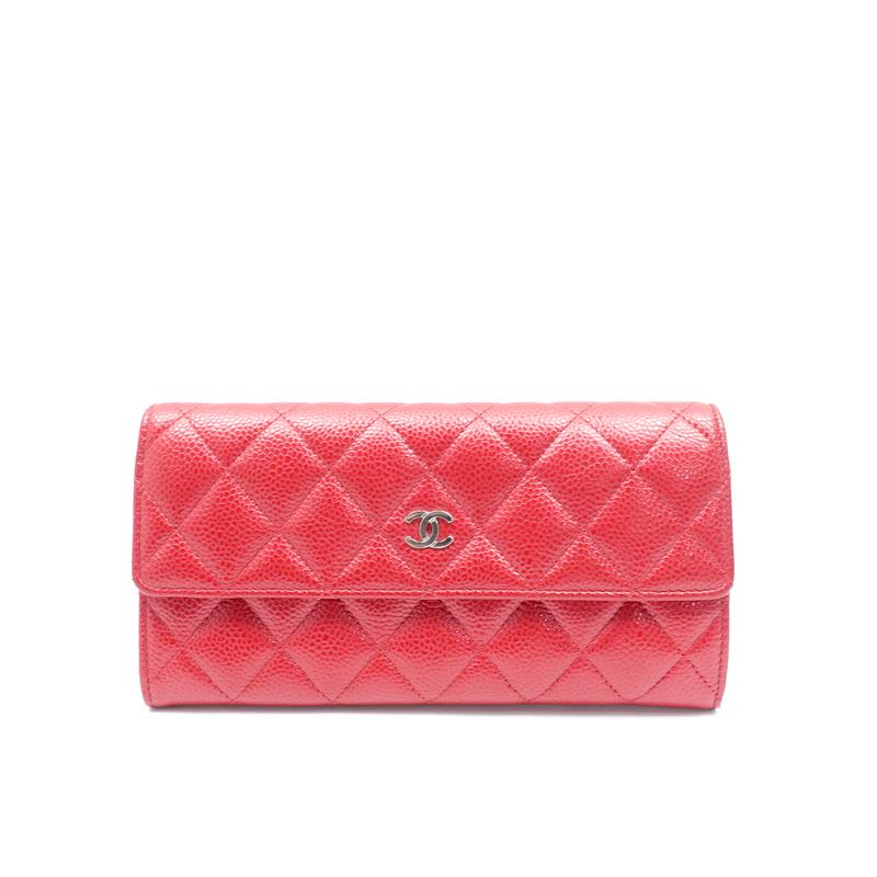 Pre-owned Calfskin Small Leather Goods Chanel Red Long Wallet