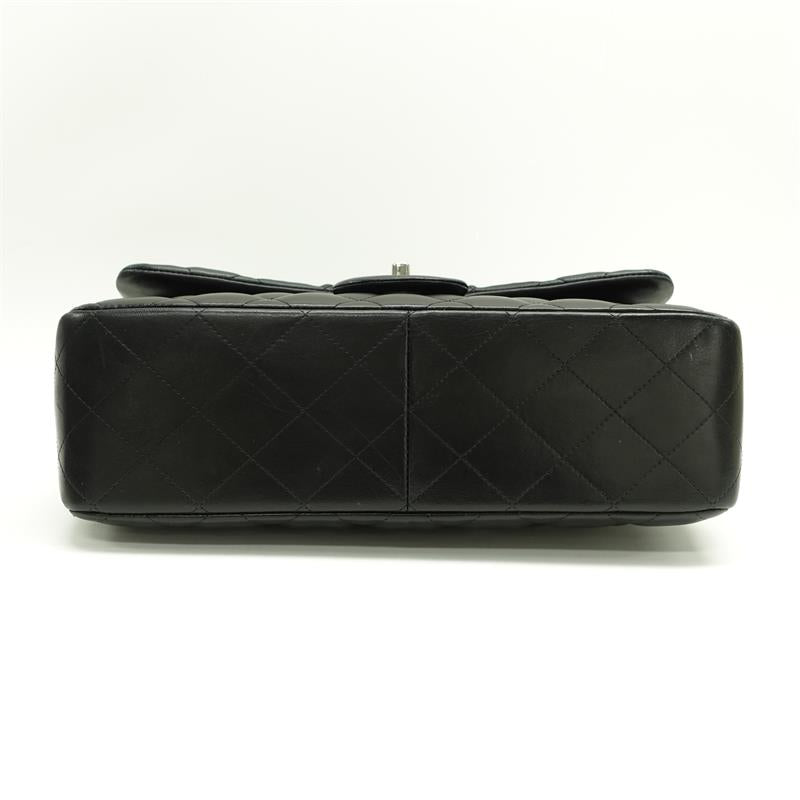 Pre-owned Chanel Calfskin Shoulder Bags CF Jumbo Black Shoulder Bag