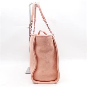 Pre-owned Chanel Deauville Pink Knitted Fabric Shoudler Bag