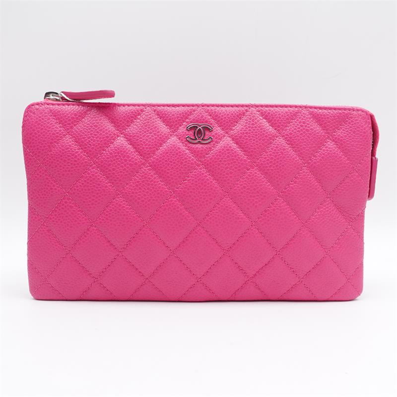 Pre-owned Chanel Fuchsia Pink Caviar Clutch