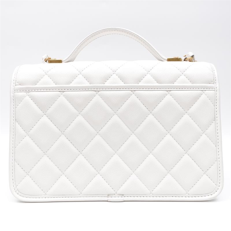 Pre-owned Chanel White Calfskin Shoulder Bag
