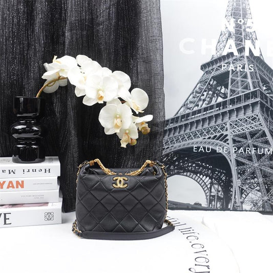 Chanel CC Black Calfskin Leather Crossbody Bag 409114