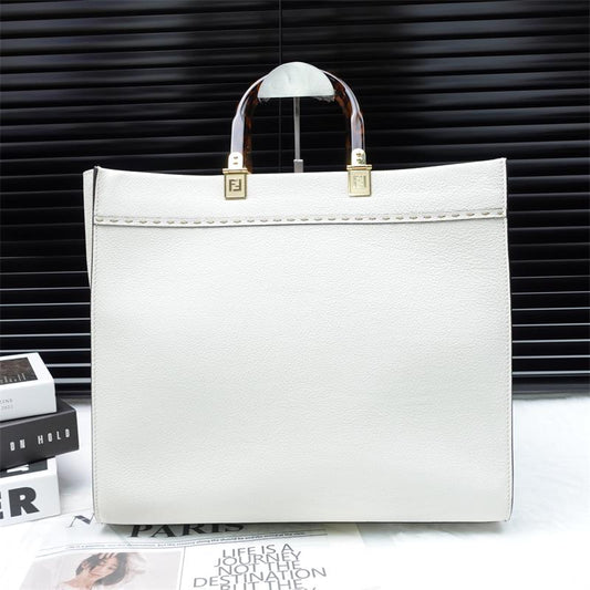 Pre-owne Fendi Sunshine Medium White Calfskin Tote Bag