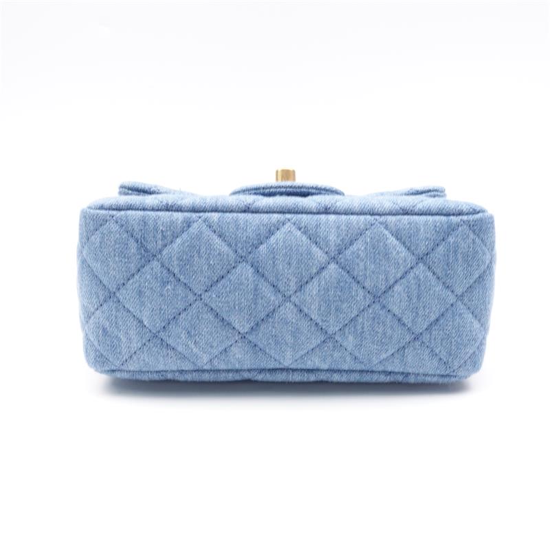 Pre-owned Chanel Blue Denim Shoulder Bag