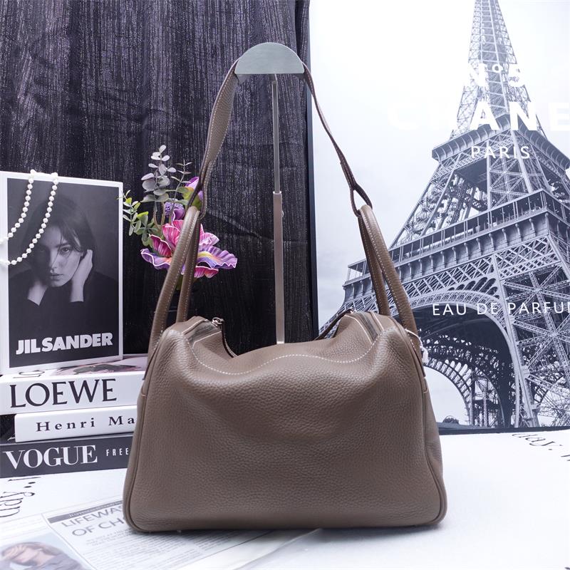 Pre-owned Hermes Lindy Grey Calfskin Shoulder Bag