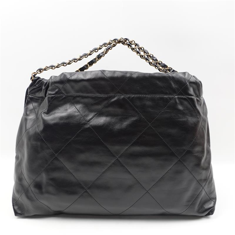 Pre-Owned Chanel 22 Bag Black Calfskin Shoulder Bag