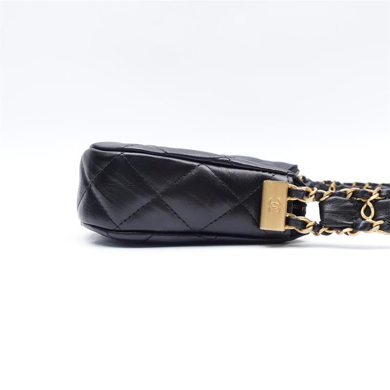 Pre-owned Chanel Black Calfskin Shoulder Bag