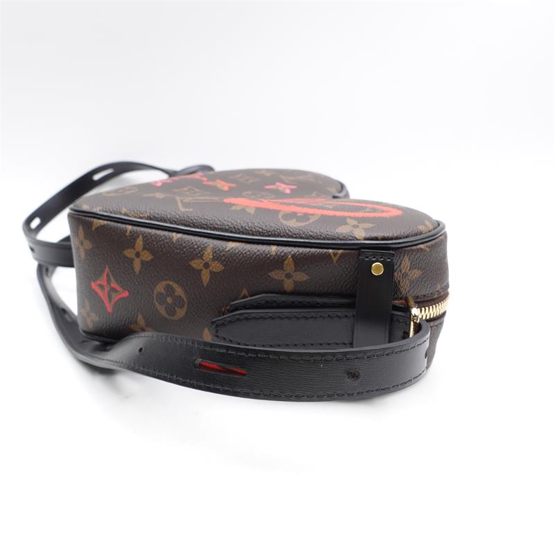 Pre-owned Louis Vuitton Sac Coeur Heart Shape Crossbody Bag