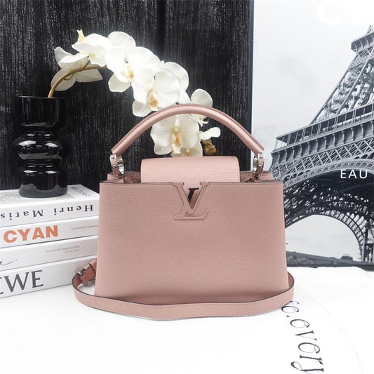 Pre-owned Louis Vuitton Capucines Pink Calfskin Shoulder Bag