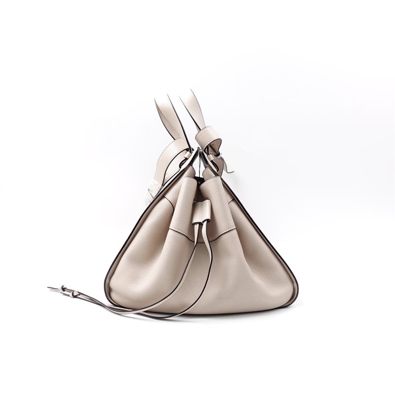 Pre-Owned Loewe Hammock Beige Calfskin Crossbody Bag