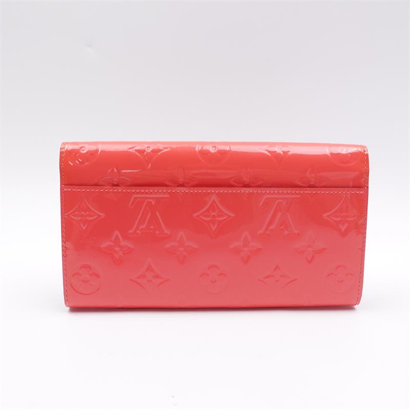 Pre-owned Louis Vuitton patent leather Small Leather Goods Pink Vernis Monogram Long Wallet