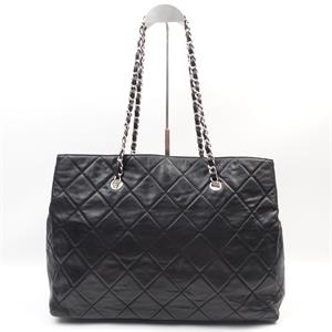Pre-owned Chanel Black Calfskin Shoulder Bag
