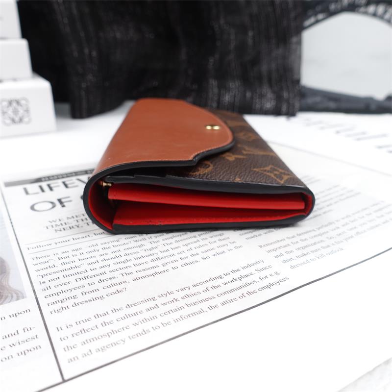 Pre-Owned Louis Vuitton Emilie Monogram Wallet