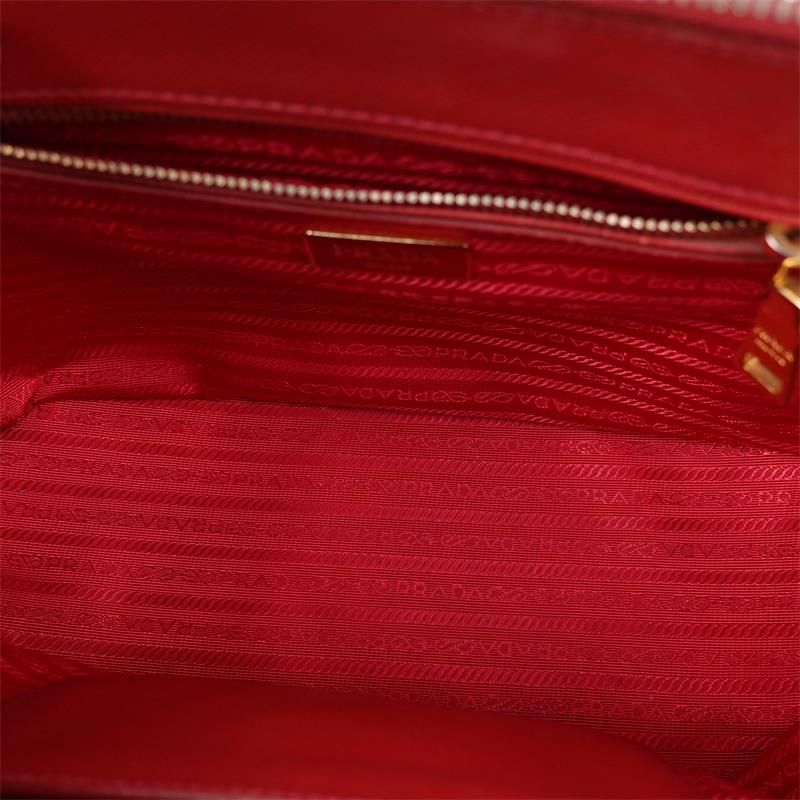[Deal] Pre-owned Prada Galleria Red Saffiano Shoulder Bag