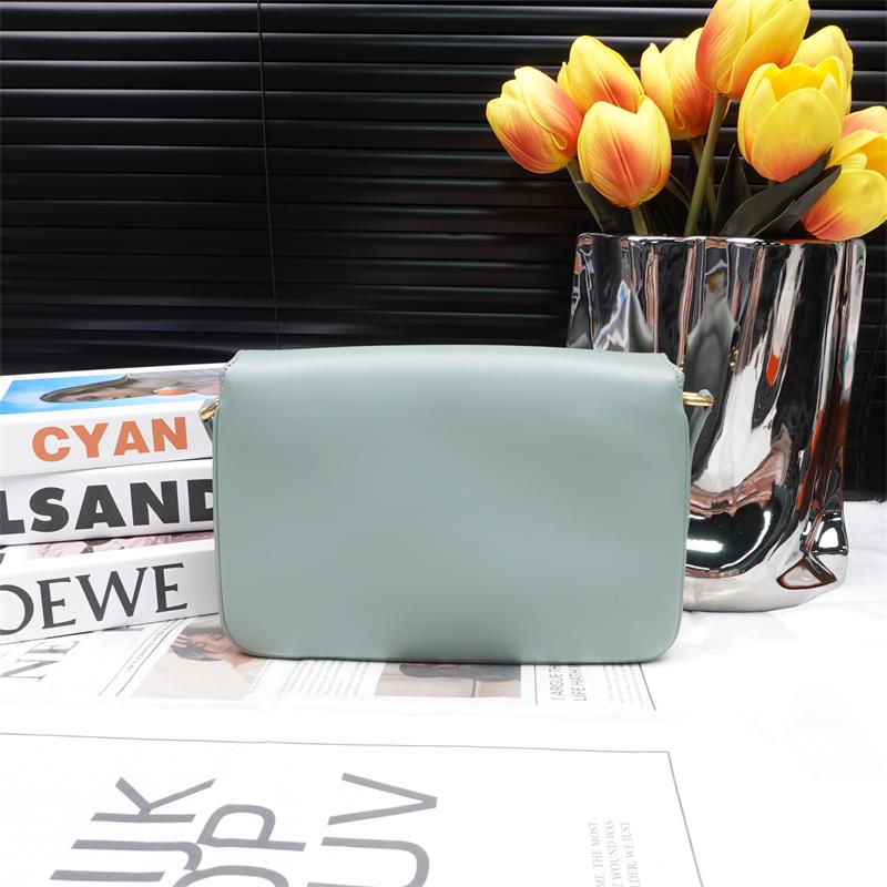 Pre-owned Saint Laurent Maillon Green Calfskin Shoulder Bag